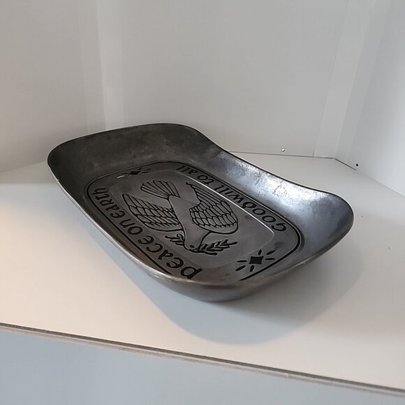 Vintage Pewter Bread Tray Dove Wilton Armetale Peace on Earth Goodwill to All - Picture 11 of 15